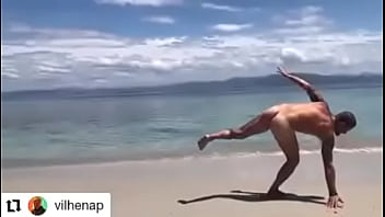 Preview 2 of Xxxbf Viueo - Paulo Vilhena pelado praia nudismo