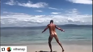 Preview 4 of Xxxbf Viueo - Paulo Vilhena pelado praia nudismo