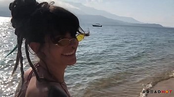 Preview 1 of Hindustani Xxx Video - Putaria na Ilha - Boquete na Praia,  sexo com vista pro mar e duas gozadas - Dread Hot