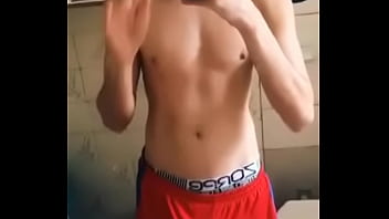 Preview 1 of Father Doderw - Enfrente Ao Espelho Mostrando Rola Grossa