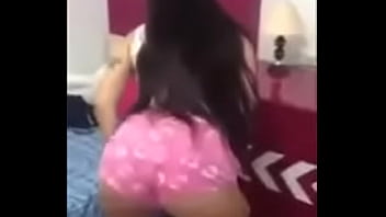 Preview 1 of Free Pissing Vids - Novinha safada dan&ccedil_ando loucamente