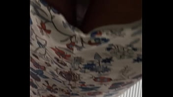 Preview 3 of Maman 5 Filho E Mae - Blonde Bombshell milf makes show her hairy pussy trough the panties