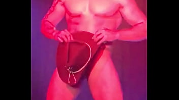 Preview 2 of Fit Van - Lautaro stripper argentino