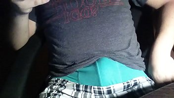 Preview 1 of Bokep Jepang Ibu Lagi Tidur - Me la jalo en boxers