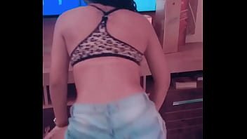Preview 1 of Anal Ibject - Novinha dan&ccedil_ando funk Fl&aacute_via da Rio de verde Geniba&uacute_