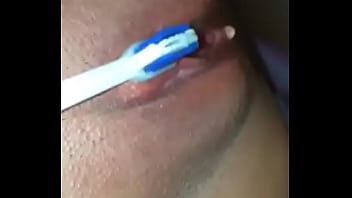 Preview 2 of Mai Khalifa Xxx Video - Morra se masturba con cepillo