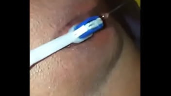 Preview 3 of Mai Khalifa Xxx Video - Morra se masturba con cepillo