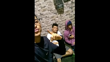 Preview 3 of Japan School Bas Xxx Video - Branquinho olhando a pica do pivete