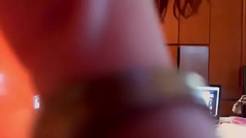 Preview 3 of Sex M0ves Onley - Scopiamo con questi palloncini colorati e sar&agrave_ un video dai forti caratteri fetish