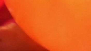 Preview 4 of Sex M0ves Onley - Scopiamo con questi palloncini colorati e sar&agrave_ un video dai forti caratteri fetish