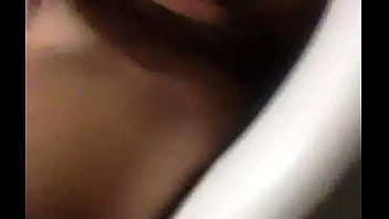 Preview 4 of Sxi Video Hot - Alumna se orina al masturbarse