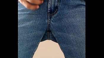 Preview 1 of Public Banging Threesome - gustas llenarte la boca de leche???   ferlover.g@hotmail.com