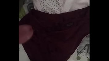 Preview 4 of Mom And San Sleeping Shaer - corrida en bragas de mi mujer 39 (cum in pants of my wife)