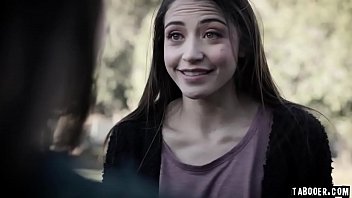 Preview 1 of Watwap Baixar - Virgin teen Gia Paige gets invited into Avi Love&#039_s fucked up family where everyone has sex with each other