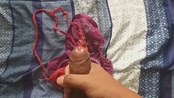 Preview 4 of Www Puremature Classic Boomco - leche en las tangas de mi cu&ntilde_ada
