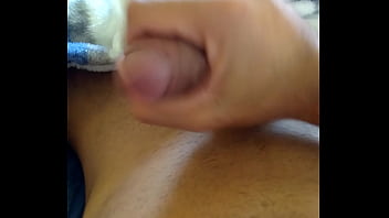 Preview 1 of Granny 80 - Punheta matinal
