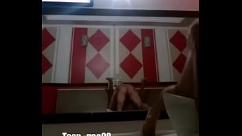Preview 2 of Hxxxvideo - Sexo com amigo do Grinder Parte 2