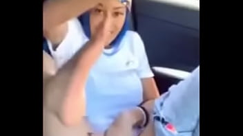 Preview 2 of Sex Pichas - Ebony sucking her toes in car