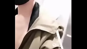 Preview 4 of Japanese Poop Public - Koreano pauzudo gozando gostoso