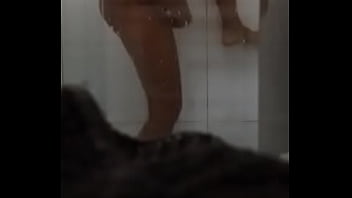 Preview 1 of Granny Sex Hidden Cam - Esposa no banho