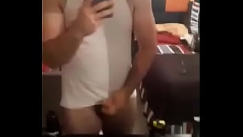 Preview 3 of Iwia Hd - Hetero enga&ntilde_ado Roberto