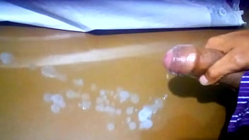 Preview 4 of Virgivn Girl Bigcock - Un poco de lechita en la mesa 01