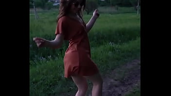 Preview 1 of Xxxvojpuri Dans Damaka - Russa Gostosa Rebolando