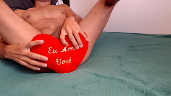 Preview 2 of High Sex Porn - Safado,  Puta e Rom&acirc_ntico - Vem pegar seu presente...