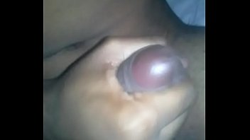 Preview 3 of Japan Studentmassage - Punheta pra LAURA! 2