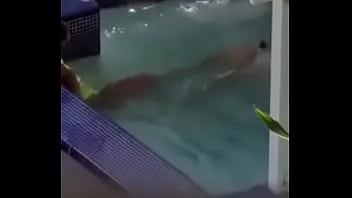 Preview 3 of Xnxx Big Ass Kissing White Ass - Dominicana en piscina