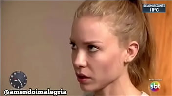 Preview 2 of Cute Feet Kiss Lesbian - V&iacute_deo de verifica&ccedil_&atilde_o