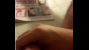 Preview 2 of Arabian Open Sex Hd - Masturbandome mientras veo porno kik alana7x