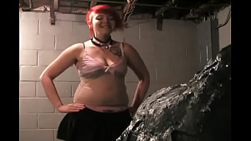 Preview 3 of Only Short Fucking Video - Roxanne Rampage is La Vore Girl
