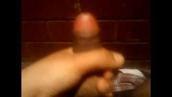 Preview 2 of Sister And Brother Xnxx Old - paja en el ba&ntilde_o