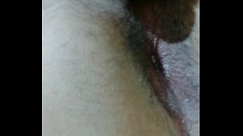 Preview 4 of Xxx Scool Girl 3gp - Esfregando meu pau no pr&oacute_prio cuzinho.