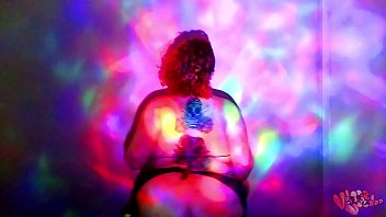Preview 1 of Teen Car Amateur - BBW GODDESS WORSHIP dance and oil
