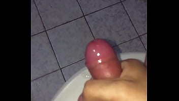 Preview 4 of Wild Sexc - Haci&eacute_ndome una paja y acabando en c&aacute_mara lenta