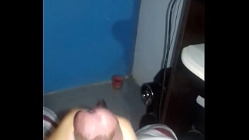 Preview 4 of Mom Sons Inside Creampie - RU Mine - masturbando assistindo porno de  Gostosa rebolando