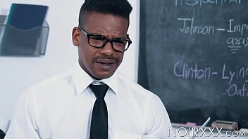 Preview 1 of Cow Sex Lidese Com - Ebony dudes Adrian Hart and Tony Genius set the books aside to fuck one another