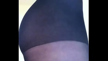Preview 1 of Vibe In Panties - Cendres in tights