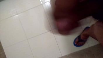 Preview 2 of Waiting Room - Un video para mi mujer