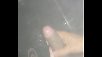 Preview 1 of Asian Gay Sucking Old Mens Cock - FAVELA mostrando a rola