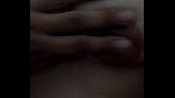 Preview 1 of Xxp Porn - Mi esposa gritona mientras le acarici&oacute_ las tetas