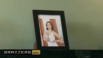 Preview 1 of Mature Boydy Youthfuler Woboydy - Teens like it BIG - (Gia Paige,  Jordi El Polla) - Be More Like Your Stepsister - Brazzers