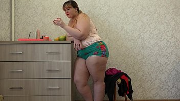 Preview 1 of Spg Car Xxx Videos - Horny chubby with big ass loves double penetration and anal orgasm.
