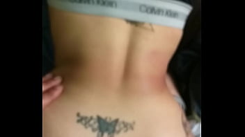 Preview 1 of Past Time Sexvideo - Comendo a novinha tatuada d. no sof&aacute_