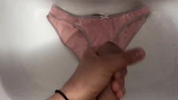Preview 2 of Dzo Ana - Cum panties