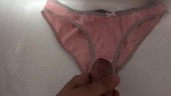 Preview 4 of Dzo Ana - Cum panties