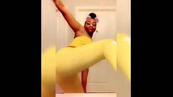 Preview 2 of Gorda 18 Anos - Twerking Pussy