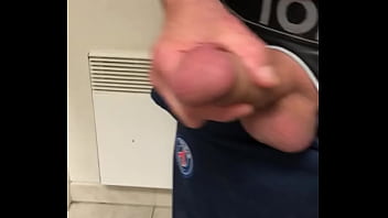 Preview 1 of Nude Tickle Vk - A quick shake before work